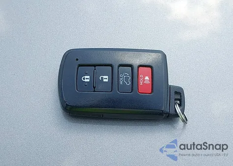 2018 Toyota Highlander Xle from USA, damaged, VIN 5TDJZRFH1JS530455